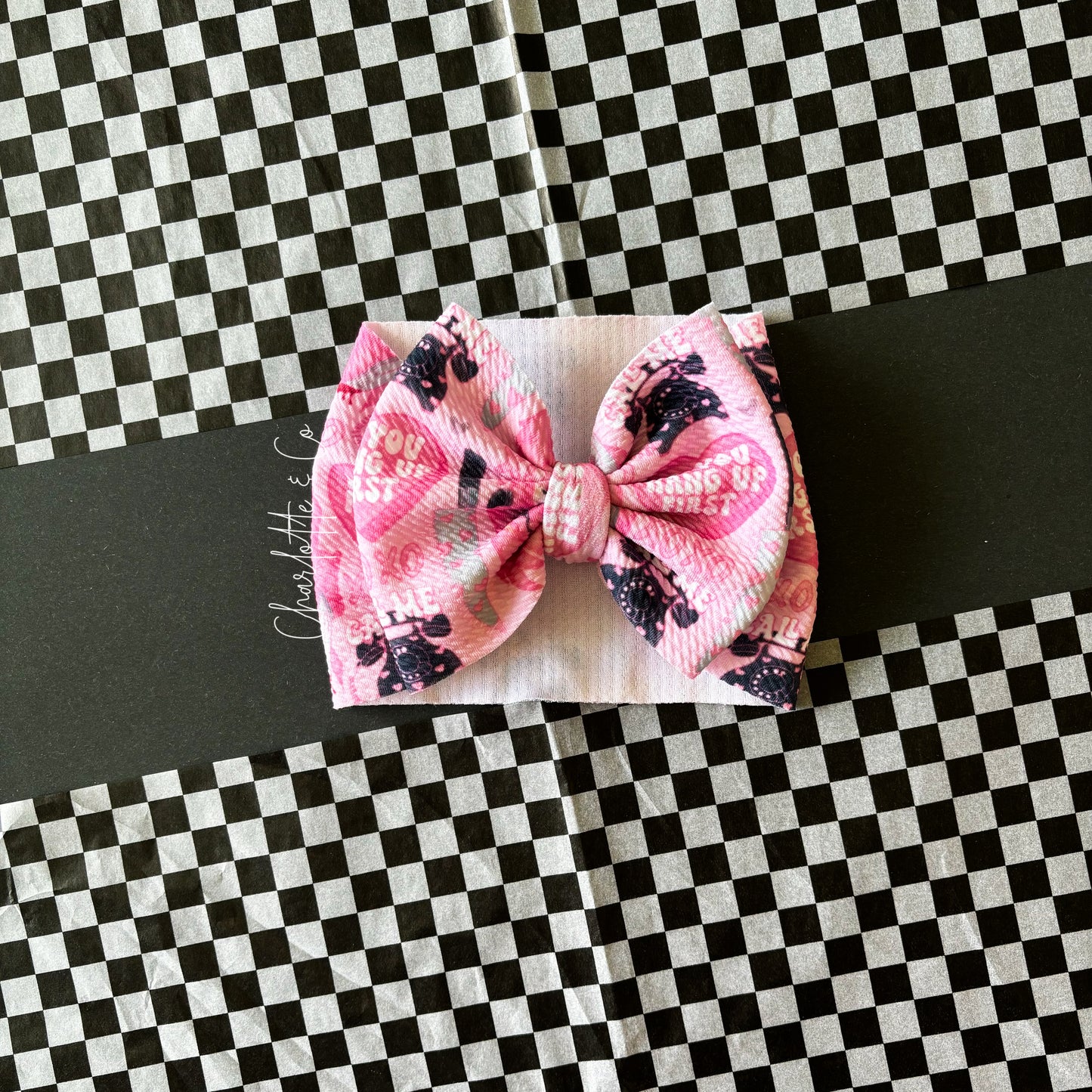 XOXO Scream Matching Bow