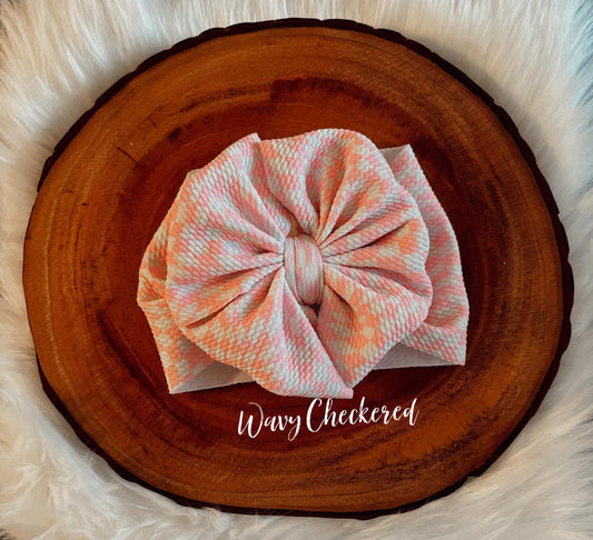 Pink Wavy Checkered Bow